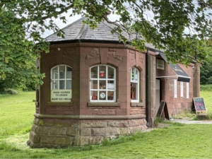Former Ferry Ticket Office_Carol Sparkes